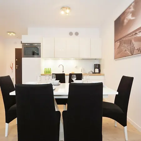 Apartament Laguna Polanki Park - Basen Kryty Apartment